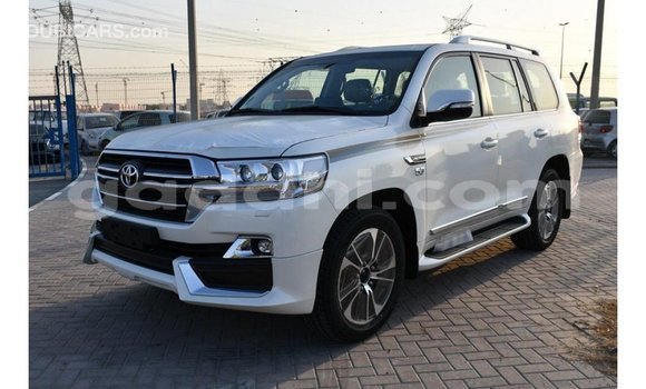 Buy Import Toyota Land Cruiser White Car in Import - Dubai in Somalia Buy Import Toyota Land Cruiser White Car in Import - Dubai in Somalia