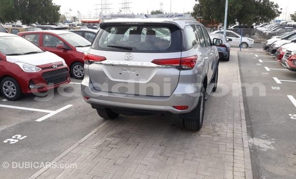 Imported Toyota Fortuner Other Makiinaa iti Import - Dubai keessatti Somalia keessatti Imported Toyota Fortuner Other Makiinaa iti Import - Dubai keessatti Somalia keessatti