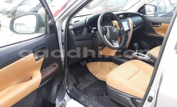 Imported Toyota Fortuner Other Makiinaa iti Import - Dubai keessatti Somalia keessatti Imported Toyota Fortuner Other Makiinaa iti Import - Dubai keessatti Somalia keessatti