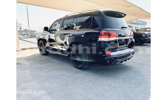 Imported Toyota Land Cruiser Black Makiinaa iti Import - Dubai keessatti Somalia keessatti Imported Toyota Land Cruiser Black Makiinaa iti Import - Dubai keessatti Somalia keessatti