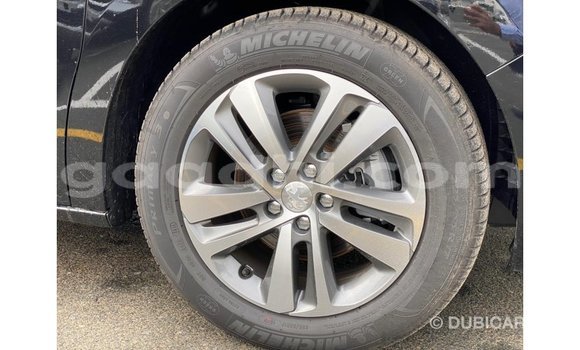 Imported Peugeot Traveller Black Makiinaa iti Import - Dubai keessatti Somalia keessatti Imported Peugeot Traveller Black Makiinaa iti Import - Dubai keessatti Somalia keessatti