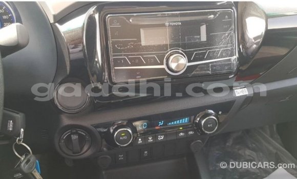 Nunua Imported Toyota Hilux Bluu Gari ndani ya Import - Dubai nchini Somalia Nunua Imported Toyota Hilux Bluu Gari ndani ya Import - Dubai nchini Somalia