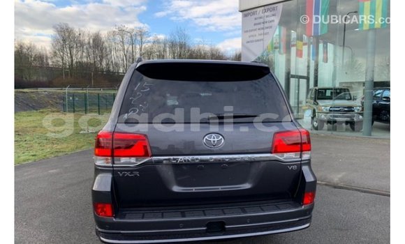 Nunua Imported Toyota Land Cruiser Nyingine Gari ndani ya Import - Dubai nchini Somalia Nunua Imported Toyota Land Cruiser Nyingine Gari ndani ya Import - Dubai nchini Somalia