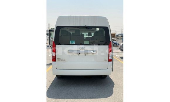 Nunua Imported Toyota Hiace Nyeupe Gari ndani ya Import - Dubai nchini Somalia Nunua Imported Toyota Hiace Nyeupe Gari ndani ya Import - Dubai nchini Somalia