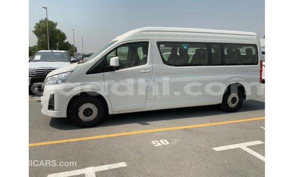 Nunua Imported Toyota Hiace Nyeupe Gari ndani ya Import - Dubai nchini Somalia Nunua Imported Toyota Hiace Nyeupe Gari ndani ya Import - Dubai nchini Somalia
