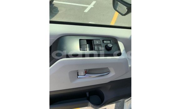 Nunua Imported Toyota Hiace Nyeupe Gari ndani ya Import - Dubai nchini Somalia Nunua Imported Toyota Hiace Nyeupe Gari ndani ya Import - Dubai nchini Somalia