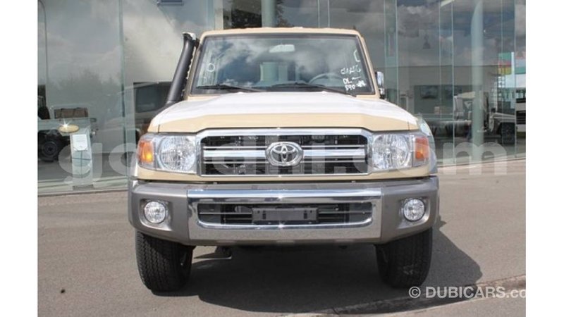 Big with watermark toyota land cruiser somalia import dubai 3318