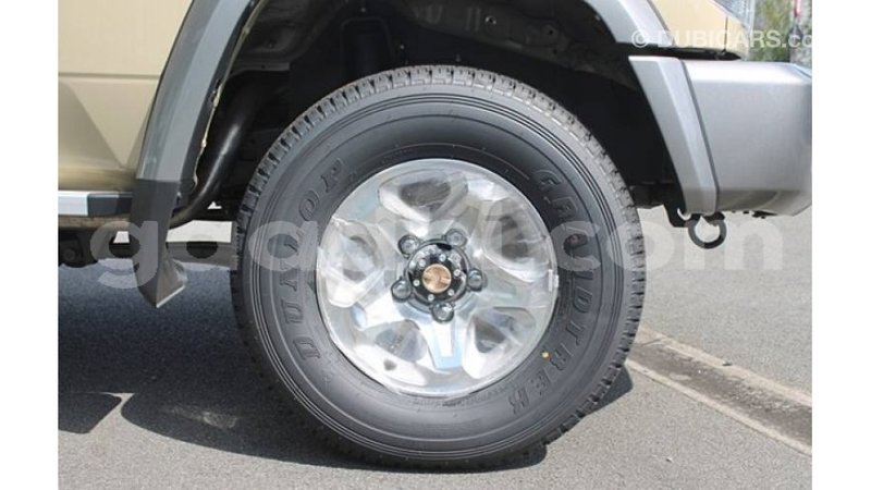 Big with watermark toyota land cruiser somalia import dubai 3318