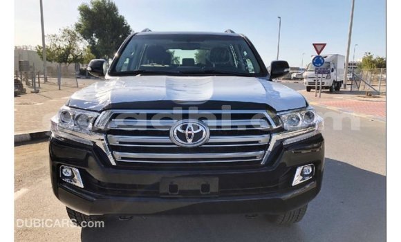 اشتري Imported Toyota Land Cruiser أسود سيارة في Import - Dubai في الصومال اشتري Imported Toyota Land Cruiser أسود سيارة في Import - Dubai في الصومال