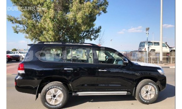اشتري Imported Toyota Land Cruiser أسود سيارة في Import - Dubai في الصومال اشتري Imported Toyota Land Cruiser أسود سيارة في Import - Dubai في الصومال