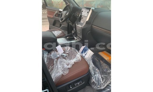 اشتري Imported Toyota Land Cruiser أسود سيارة في Import - Dubai في الصومال اشتري Imported Toyota Land Cruiser أسود سيارة في Import - Dubai في الصومال