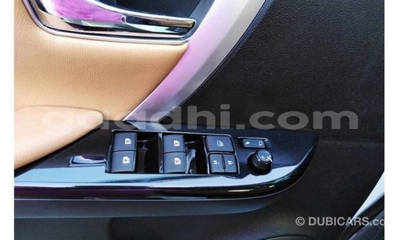 ይግዙ Imported Toyota Fortuner ነጭ መኪና በ Import - Dubai በ ሶማሊያ ይግዙ Imported Toyota Fortuner ነጭ መኪና በ Import - Dubai በ ሶማሊያ