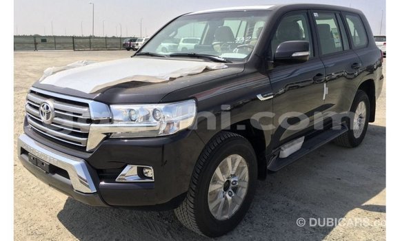 Imported Toyota Land Cruiser Black Makiinaa iti Import - Dubai keessatti Somalia keessatti Imported Toyota Land Cruiser Black Makiinaa iti Import - Dubai keessatti Somalia keessatti