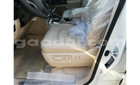 Buy Import Toyota Land Cruiser White Car in Import - Dubai in Somalia Buy Import Toyota Land Cruiser White Car in Import - Dubai in Somalia
