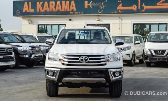 ይግዙ Imported Toyota Hilux ነጭ መኪና በ Import - Dubai በ ሶማሊያ ይግዙ Imported Toyota Hilux ነጭ መኪና በ Import - Dubai በ ሶማሊያ