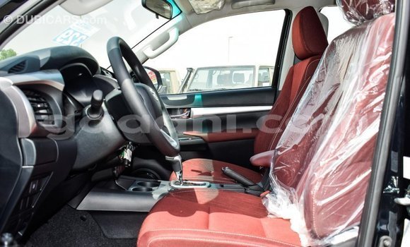 Nunua Imported Toyota Hilux Nyeusi Gari ndani ya Import - Dubai nchini Somalia Nunua Imported Toyota Hilux Nyeusi Gari ndani ya Import - Dubai nchini Somalia