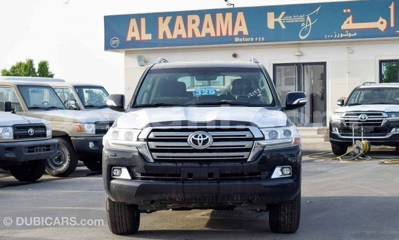 Nunua Imported Toyota Land Cruiser Nyeusi Gari ndani ya Import - Dubai nchini Somalia Nunua Imported Toyota Land Cruiser Nyeusi Gari ndani ya Import - Dubai nchini Somalia