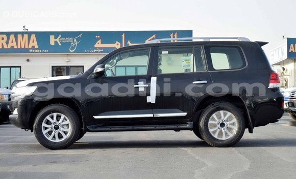 Nunua Imported Toyota Land Cruiser Nyeusi Gari ndani ya Import - Dubai nchini Somalia Nunua Imported Toyota Land Cruiser Nyeusi Gari ndani ya Import - Dubai nchini Somalia