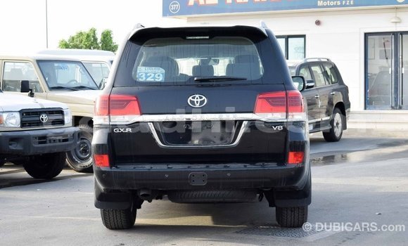 Nunua Imported Toyota Land Cruiser Nyeusi Gari ndani ya Import - Dubai nchini Somalia Nunua Imported Toyota Land Cruiser Nyeusi Gari ndani ya Import - Dubai nchini Somalia