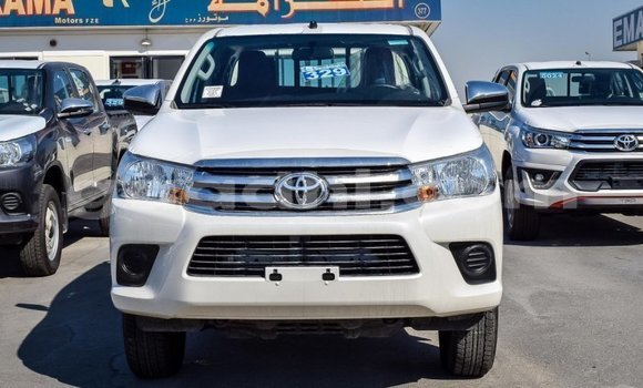 ይግዙ Imported Toyota Hilux ነጭ መኪና በ Import - Dubai በ ሶማሊያ ይግዙ Imported Toyota Hilux ነጭ መኪና በ Import - Dubai በ ሶማሊያ