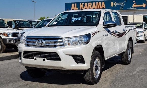ይግዙ Imported Toyota Hilux ነጭ መኪና በ Import - Dubai በ ሶማሊያ ይግዙ Imported Toyota Hilux ነጭ መኪና በ Import - Dubai በ ሶማሊያ