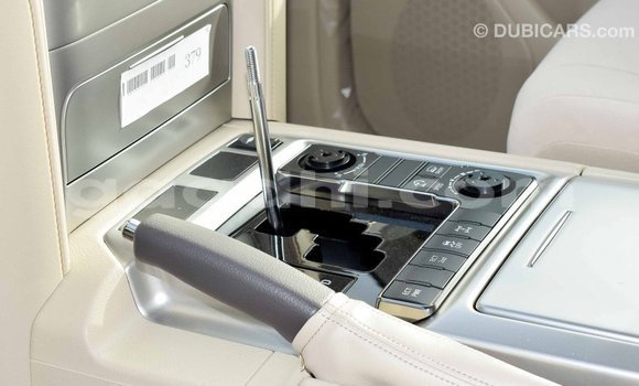 ይግዙ Imported Toyota Land Cruiser ነጭ መኪና በ Import - Dubai በ ሶማሊያ ይግዙ Imported Toyota Land Cruiser ነጭ መኪና በ Import - Dubai በ ሶማሊያ