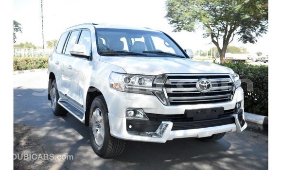 Buy Import Toyota Land Cruiser White Car in Import - Dubai in Somalia Buy Import Toyota Land Cruiser White Car in Import - Dubai in Somalia