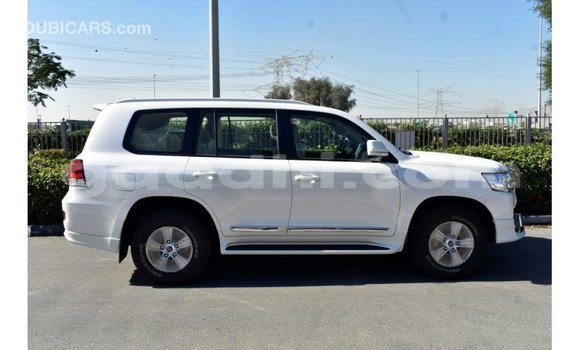 Buy Import Toyota Land Cruiser White Car in Import - Dubai in Somalia Buy Import Toyota Land Cruiser White Car in Import - Dubai in Somalia
