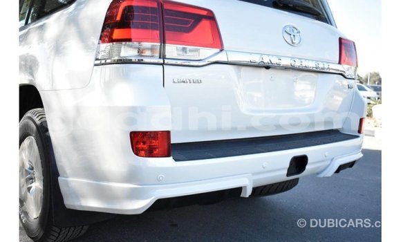 Buy Import Toyota Land Cruiser White Car in Import - Dubai in Somalia Buy Import Toyota Land Cruiser White Car in Import - Dubai in Somalia