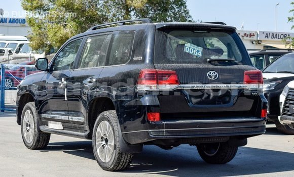 اشتري Imported Toyota Land Cruiser أسود سيارة في Import - Dubai في الصومال اشتري Imported Toyota Land Cruiser أسود سيارة في Import - Dubai في الصومال