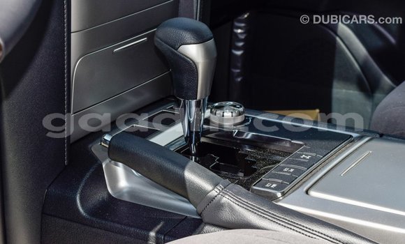 اشتري Imported Toyota Land Cruiser أسود سيارة في Import - Dubai في الصومال اشتري Imported Toyota Land Cruiser أسود سيارة في Import - Dubai في الصومال