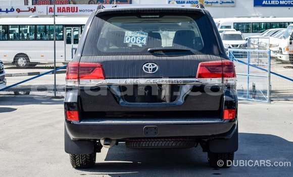 اشتري Imported Toyota Land Cruiser أسود سيارة في Import - Dubai في الصومال اشتري Imported Toyota Land Cruiser أسود سيارة في Import - Dubai في الصومال