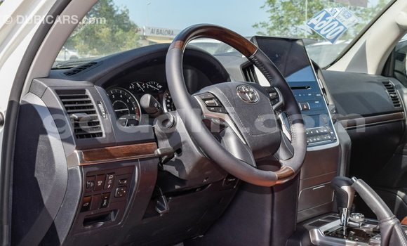 Buy Import Toyota Land Cruiser White Car in Import - Dubai in Somalia Buy Import Toyota Land Cruiser White Car in Import - Dubai in Somalia