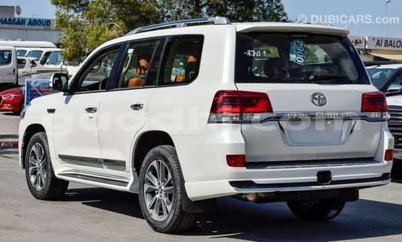 Buy Import Toyota Land Cruiser White Car in Import - Dubai in Somalia Buy Import Toyota Land Cruiser White Car in Import - Dubai in Somalia