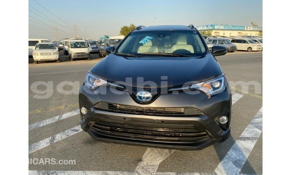 اشتري Imported Toyota HiAce آخر شاحنة في Import - Dubai في الصومال اشتري Imported Toyota HiAce آخر شاحنة في Import - Dubai في الصومال