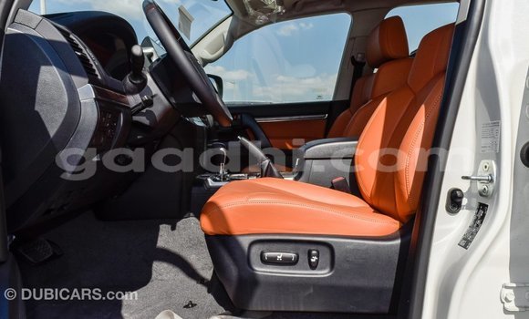 اشتري Imported Toyota Land Cruiser أبيض سيارة في Import - Dubai في الصومال اشتري Imported Toyota Land Cruiser أبيض سيارة في Import - Dubai في الصومال