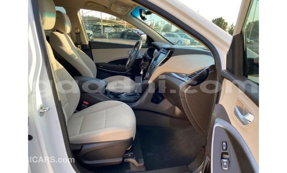 Buy Import Hyundai Santa Fe White Car in Import - Dubai in Somalia Buy Import Hyundai Santa Fe White Car in Import - Dubai in Somalia