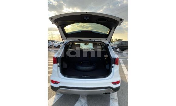 Buy Import Hyundai Santa Fe White Car in Import - Dubai in Somalia Buy Import Hyundai Santa Fe White Car in Import - Dubai in Somalia