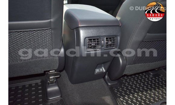 Imported Toyota HiAce White Netiree iti Import - Dubai keessatti Somalia keessatti Imported Toyota HiAce White Netiree iti Import - Dubai keessatti Somalia keessatti