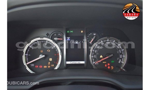 Imported Toyota HiAce White Netiree iti Import - Dubai keessatti Somalia keessatti Imported Toyota HiAce White Netiree iti Import - Dubai keessatti Somalia keessatti