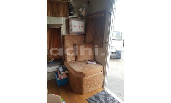 Imported Kia Carens White Makiinaa iti Import - Dubai keessatti Somalia keessatti Imported Kia Carens White Makiinaa iti Import - Dubai keessatti Somalia keessatti