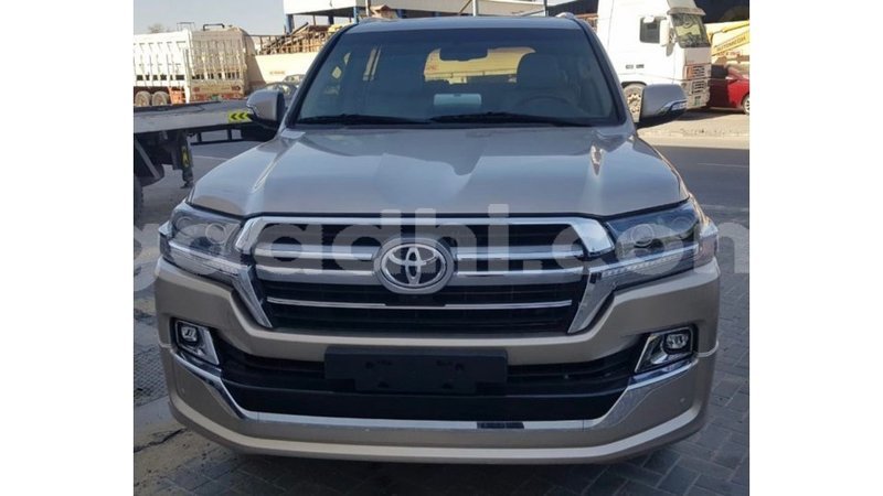 Big with watermark toyota land cruiser somalia import dubai 3377