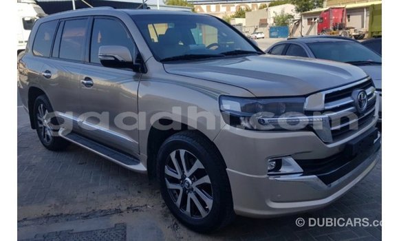 Imported Toyota Land Cruiser Other Makiinaa iti Import - Dubai keessatti Somalia keessatti Imported Toyota Land Cruiser Other Makiinaa iti Import - Dubai keessatti Somalia keessatti