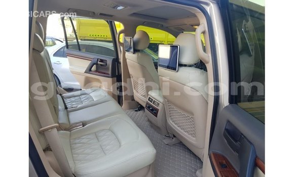 Imported Toyota Land Cruiser Other Makiinaa iti Import - Dubai keessatti Somalia keessatti Imported Toyota Land Cruiser Other Makiinaa iti Import - Dubai keessatti Somalia keessatti