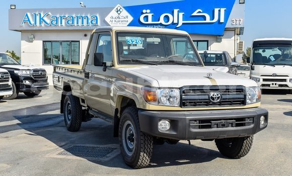 Buy Import Toyota Land Cruiser Beige Car in Import - Dubai in Somalia Buy Import Toyota Land Cruiser Beige Car in Import - Dubai in Somalia