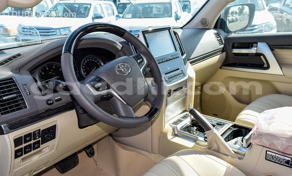 ይግዙ Imported Toyota Land Cruiser ጥቁር መኪና በ Import - Dubai በ ሶማሊያ ይግዙ Imported Toyota Land Cruiser ጥቁር መኪና በ Import - Dubai በ ሶማሊያ