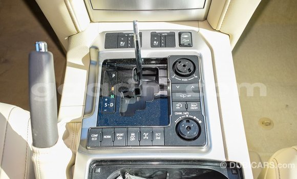 ይግዙ Imported Toyota Land Cruiser ጥቁር መኪና በ Import - Dubai በ ሶማሊያ ይግዙ Imported Toyota Land Cruiser ጥቁር መኪና በ Import - Dubai በ ሶማሊያ