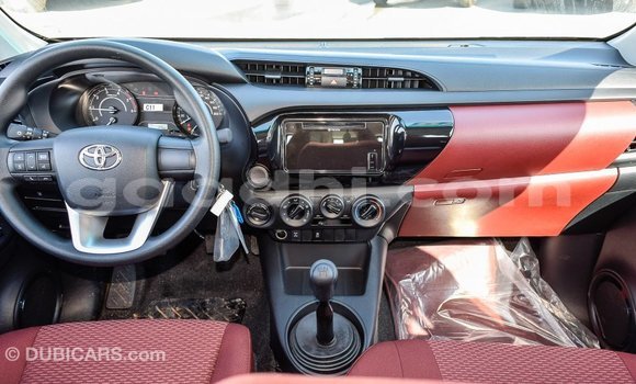 Buy Import Toyota Hilux White Car in Import - Dubai in Somalia Buy Import Toyota Hilux White Car in Import - Dubai in Somalia