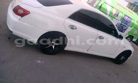 Oofamaa Toyota Mark X White Makiinaa iti Hargeysa keessatti Somaliland keessatti Oofamaa Toyota Mark X White Makiinaa iti Hargeysa keessatti Somaliland keessatti