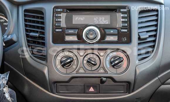 ይግዙ Imported Mitsubishi L200 ነጭ መኪና በ Import - Dubai በ ሶማሊያ ይግዙ Imported Mitsubishi L200 ነጭ መኪና በ Import - Dubai በ ሶማሊያ